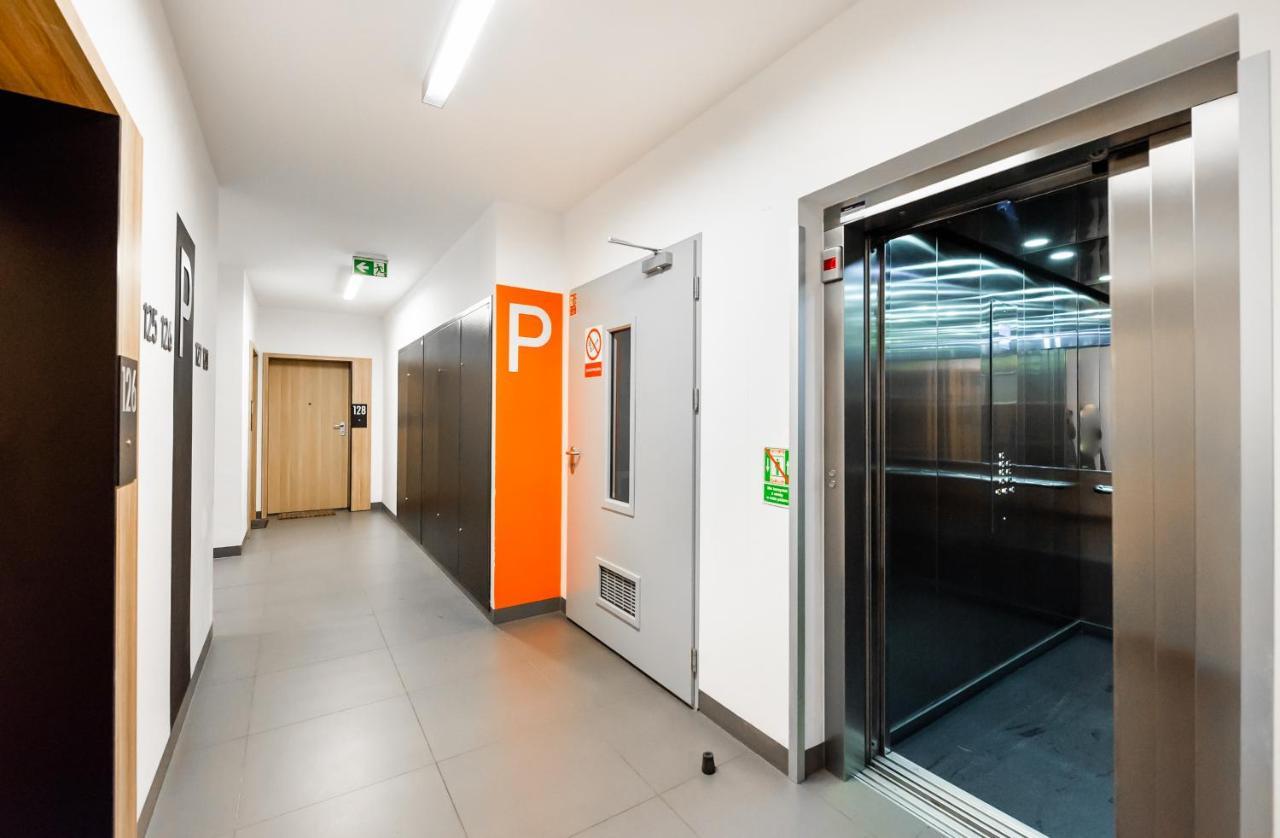 Metro Bemowo Colourful Apartment Варшава Екстериор снимка