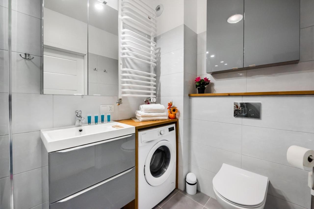 Metro Bemowo Colourful Apartment Варшава Екстериор снимка